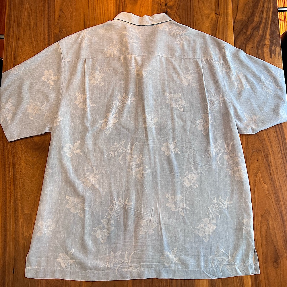Tommy Bahama 100% Silk Shirt XL - Picture 2 of 7